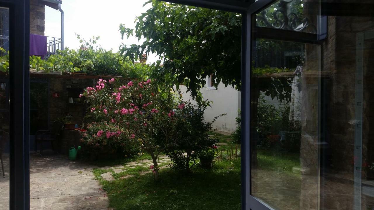Labor Istrska Hiska Villa Marezige Buitenkant foto