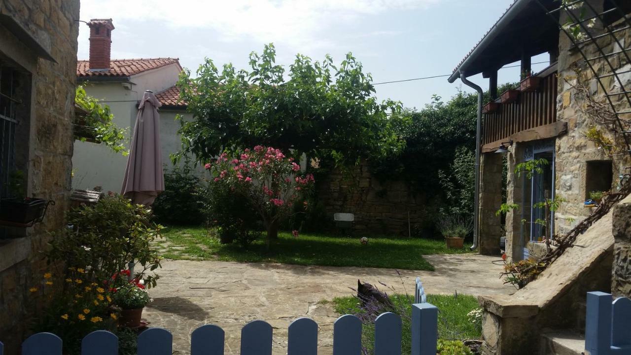 Labor Istrska Hiska Villa Marezige Buitenkant foto